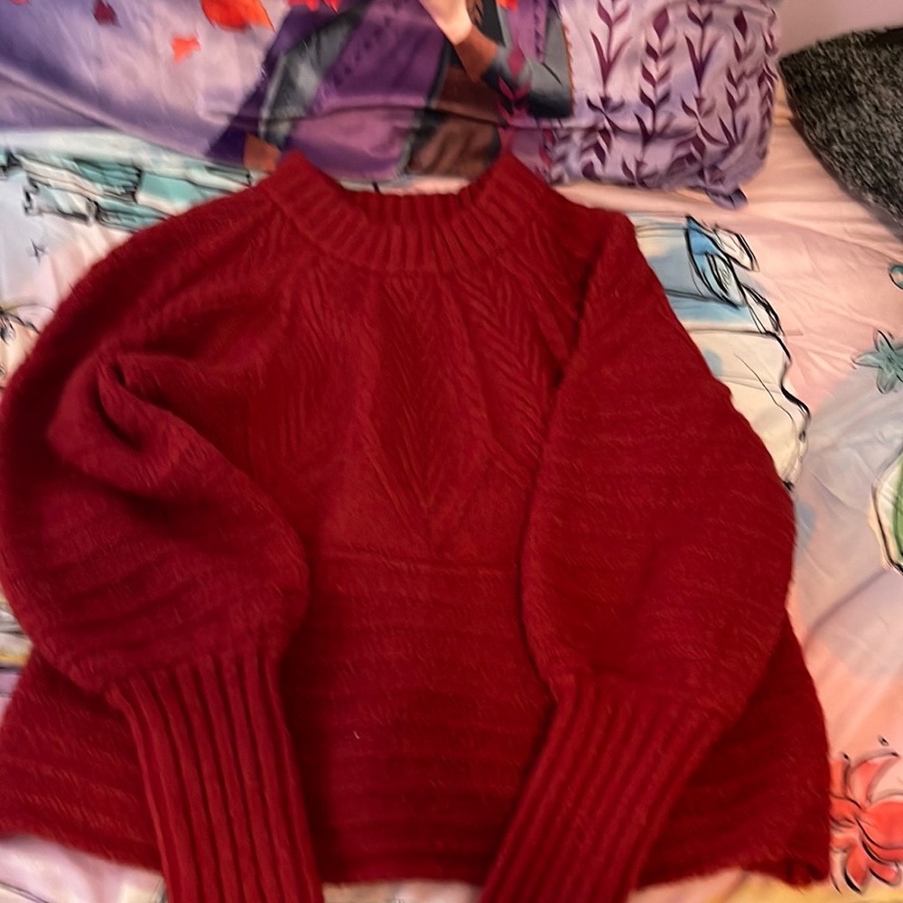Women’s sweater
